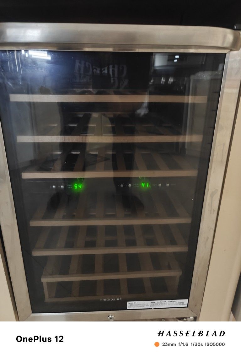 Frigidaire Wine Cooler