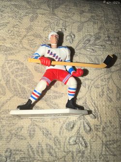 NHL Hockey Starting Lineup 90’s 2000’s Mark Messier #11 New York Rangers Figure.