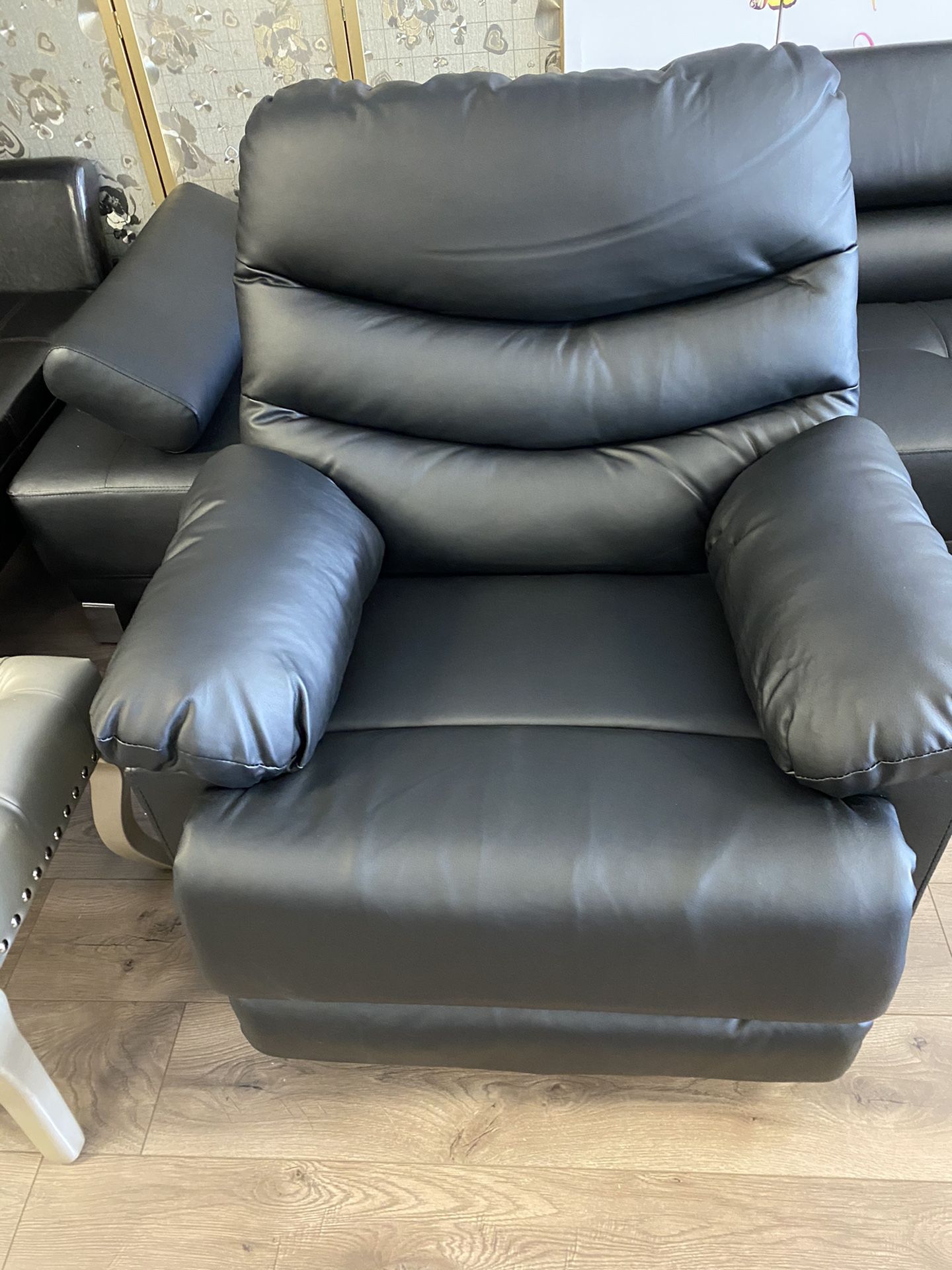 Bonded leather recliner