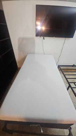 Twin Mattress with spring box