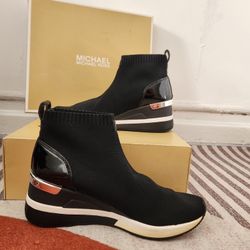 Michael KorsMichael Kors Skyler Bootie Black Fabric Sneakers Size 9M