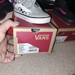 Van Girls Toddlers Size 6