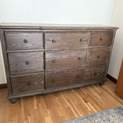 9-Drawer Antiqued Look Dresser