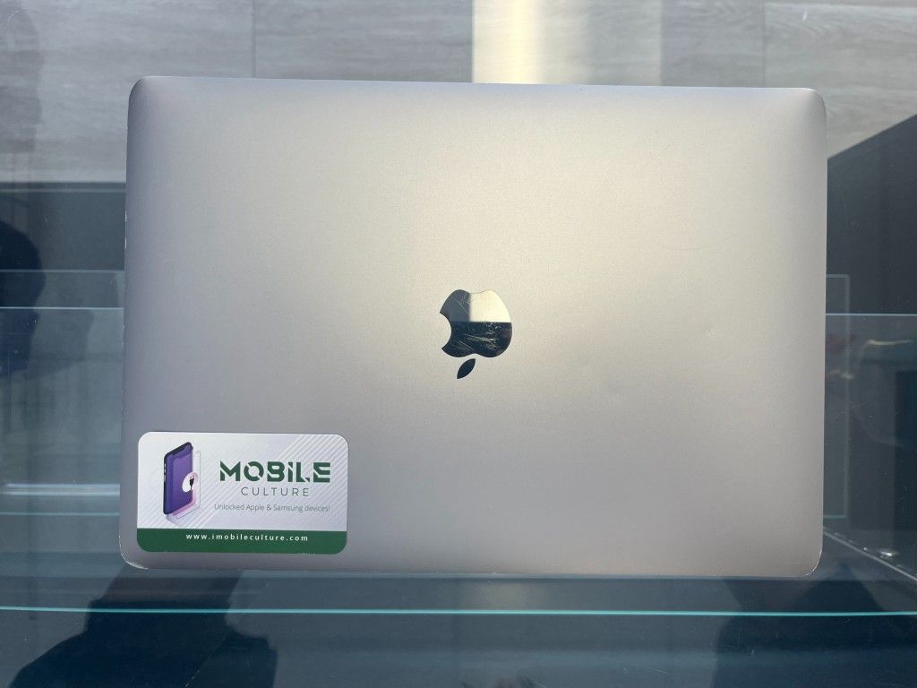 2020 MacBook Pro 13" M1 8GB Ram 256HD (90 Day Same As Cash Financing Available),All Products : American Fashion Style Bags On Sale