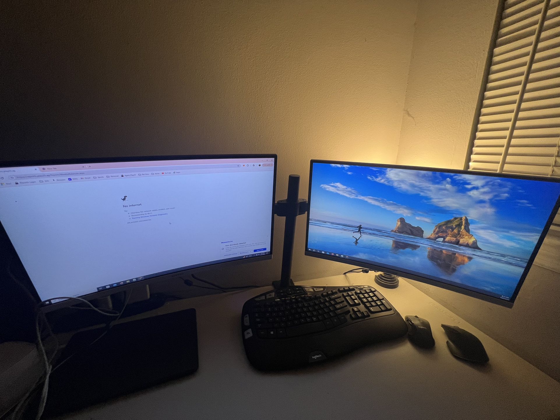 Duel 24inch Curved  Monitors With Mount