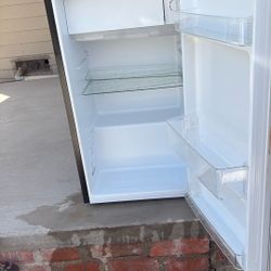 Mini Refrigerator 