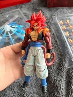 Kamione Super Saiyan 4 Gogeta Figure