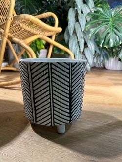 Modern Black & White Ceramic Geometric Planter with Feet