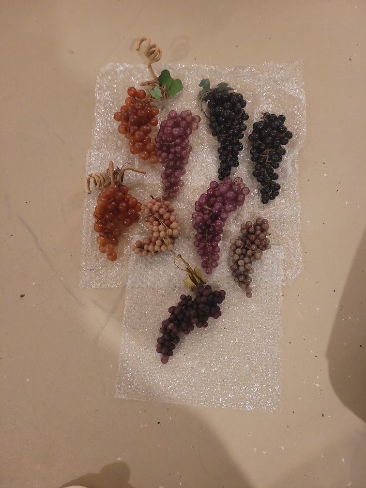 Beautiful Grape Decor