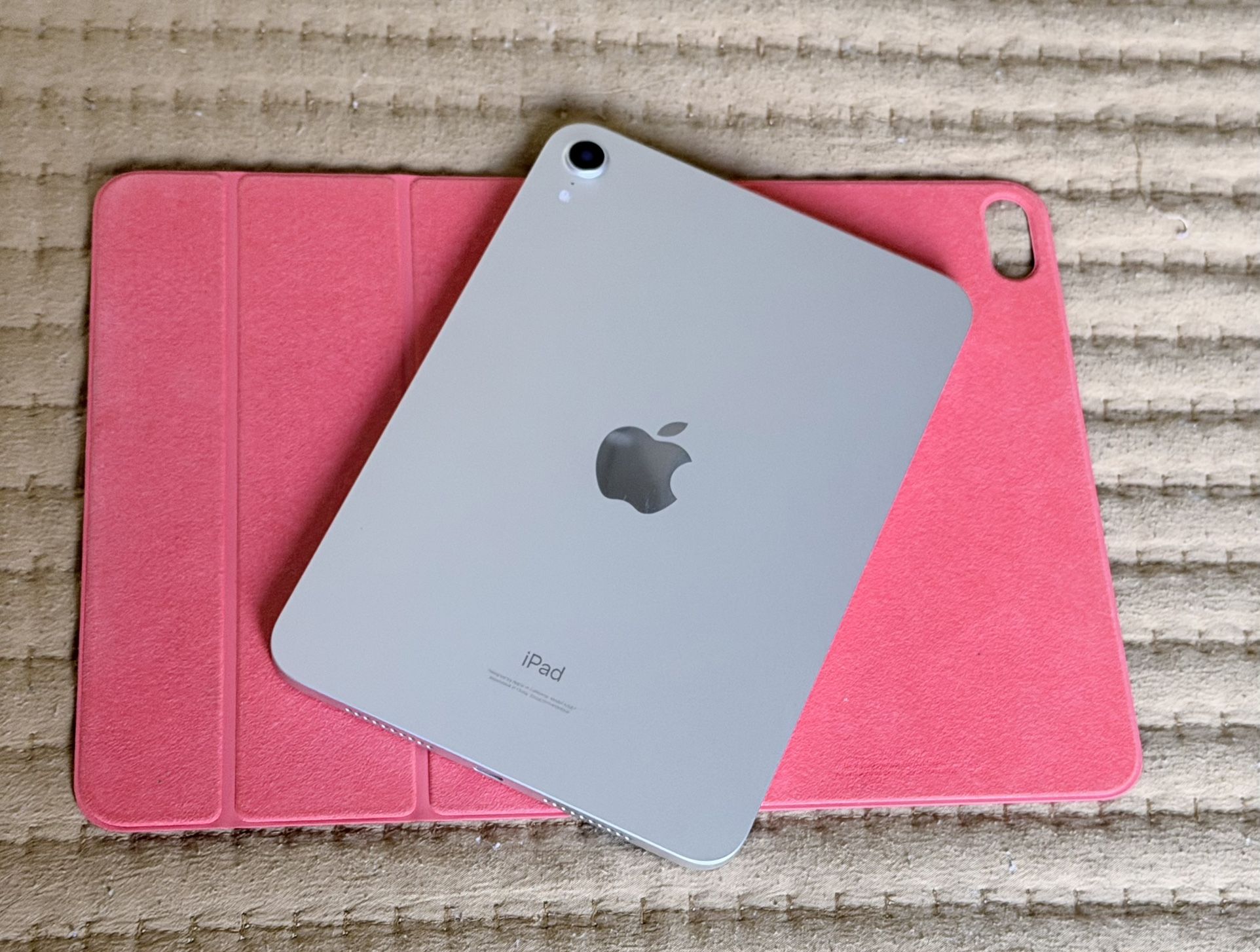 iPad Mini 6 Generation 64 GB With Screen Protector And Apple Case