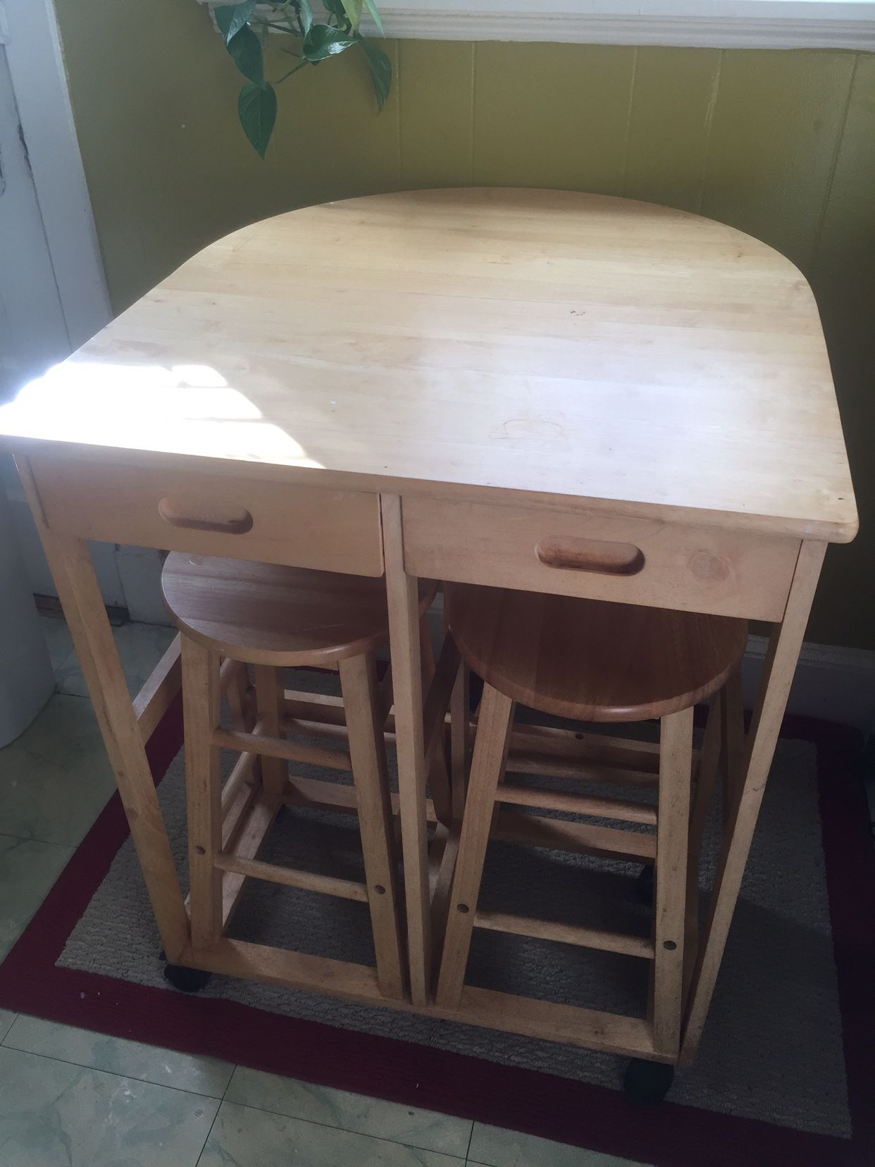 Small Kitchen Table With Drawers  And 2 Stools