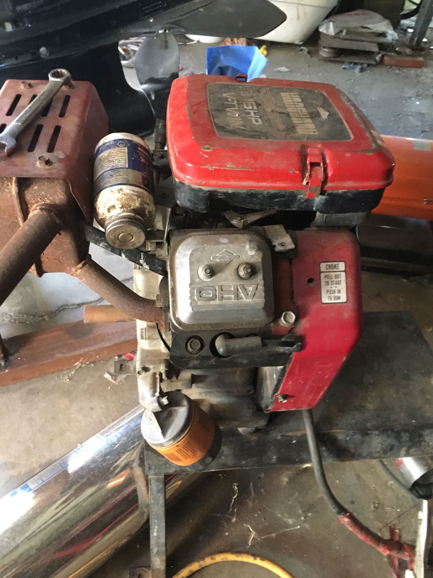 Briggs & Stratton Vanguard 16 Hp V Twin Briggs and Stratton 16 hp v twin engine for Sale in Lancaster, CA - OfferUp