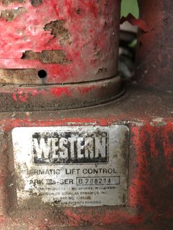 Pump for plow Wester
