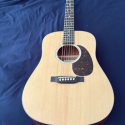 Martin DJR-10 Solid Wood Perfect Condition 