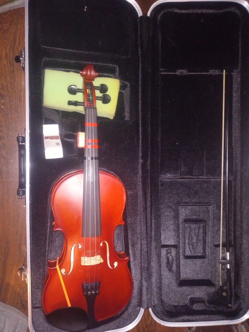 Scherl Roth Arietta Student Violin Outfit