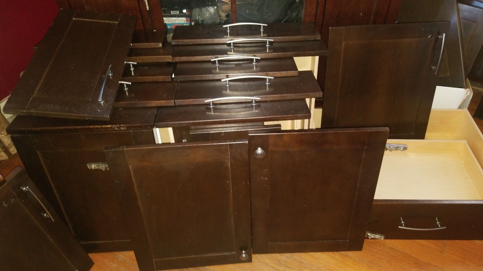 Kitchen drawers and cabinets doors with hinges