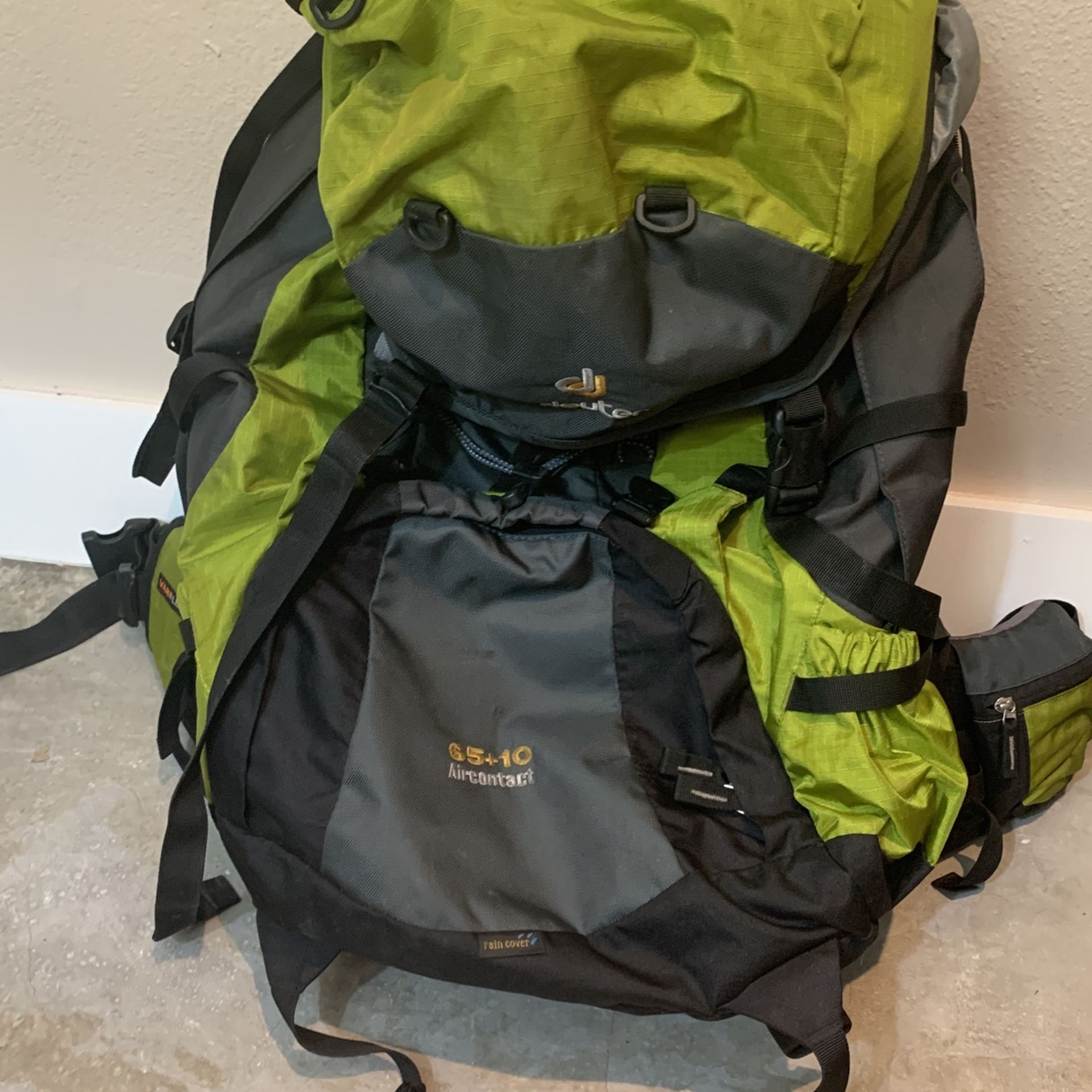 Deuter 65 + 10L aircontact backpack