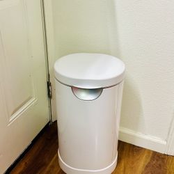 Munchkin Baby Diaper Pail Odor Control