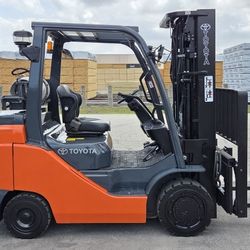 Toyota Forklift 8000 Lbs 
