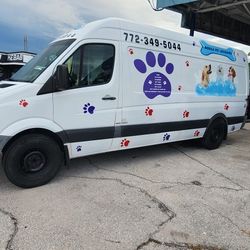 Mobile pet grooming van