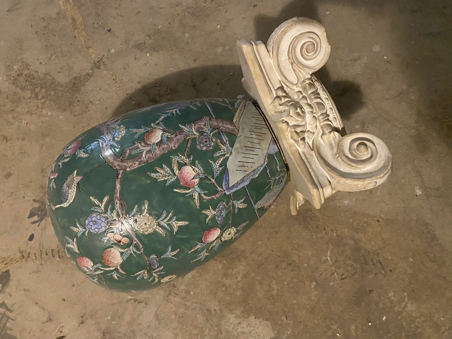 20th Century Chinese Sancai Glazed Covered Jar