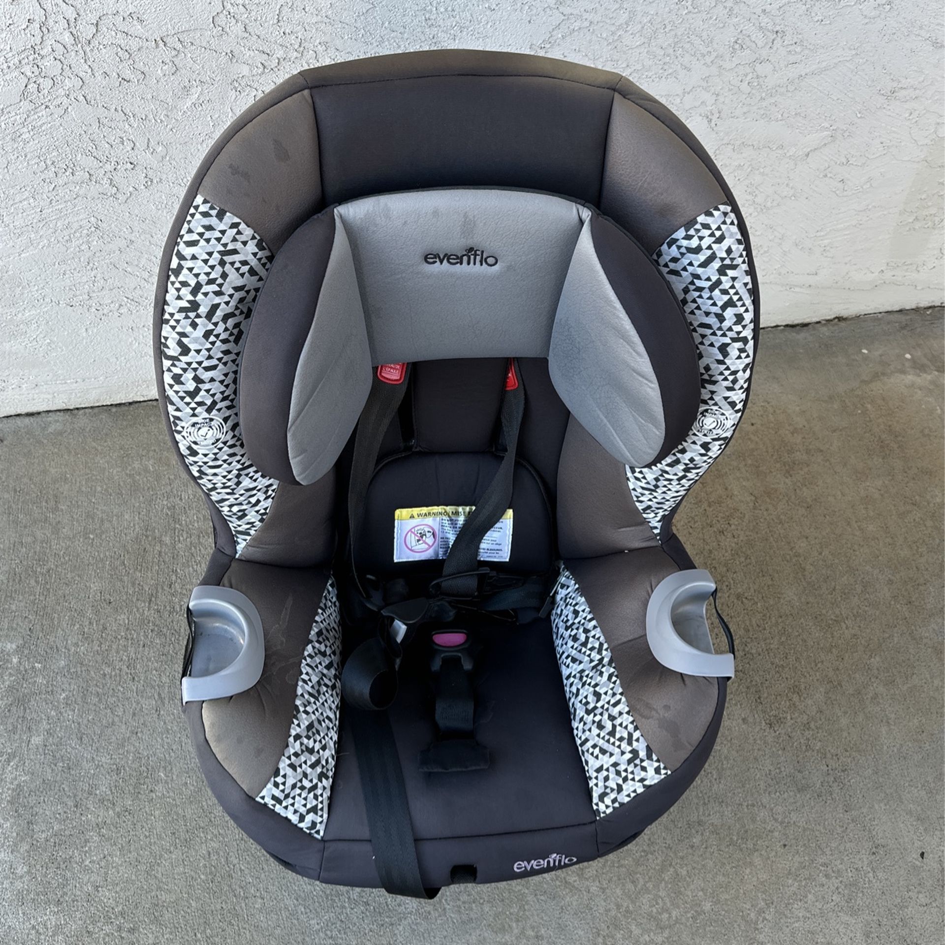 Evenflo Car Seat Free for Sale in Union City, CA OfferUp
