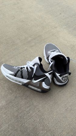 LeBron basketball shoes