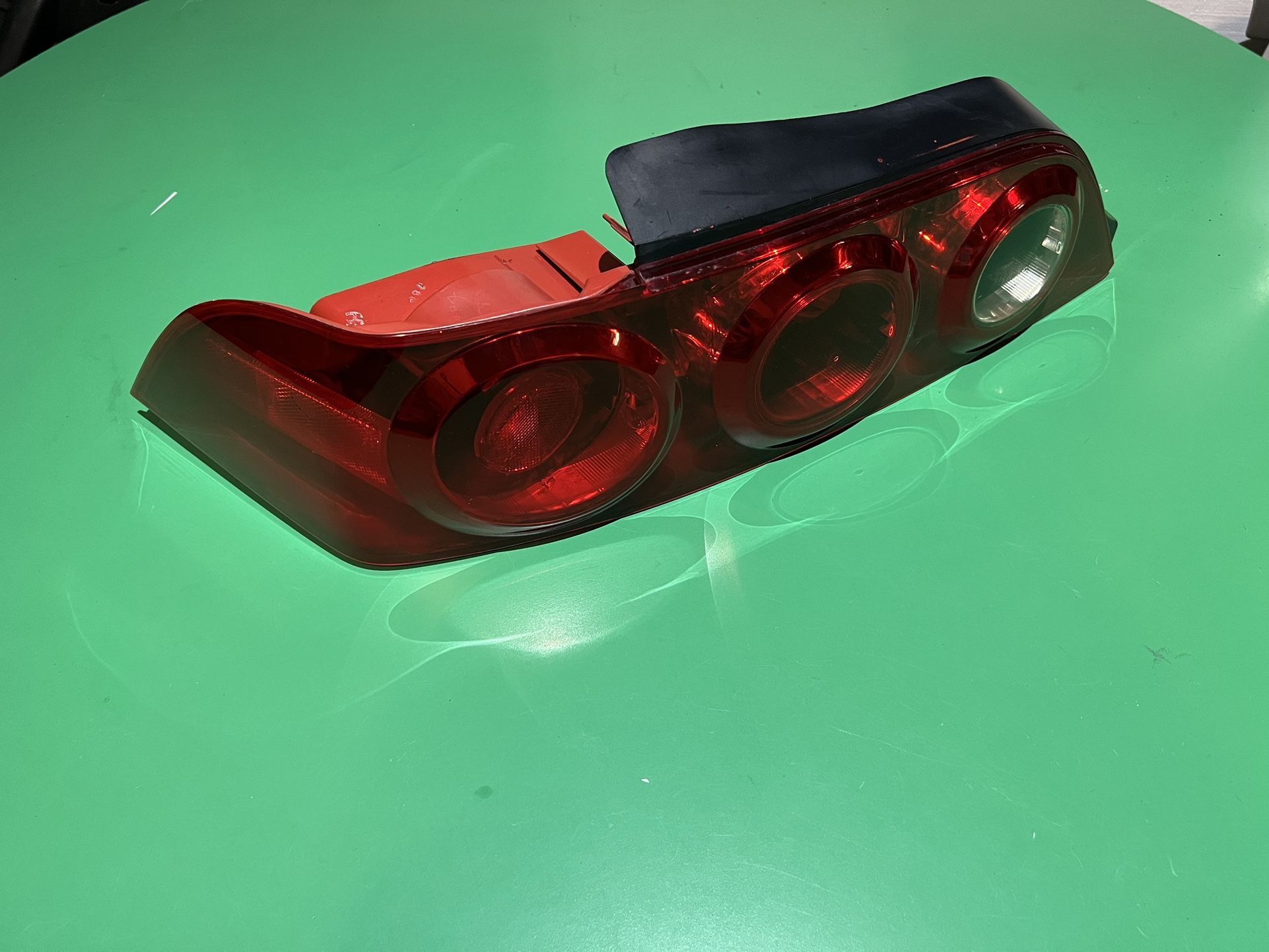 Acura RSX Taillight (Drivers Side)