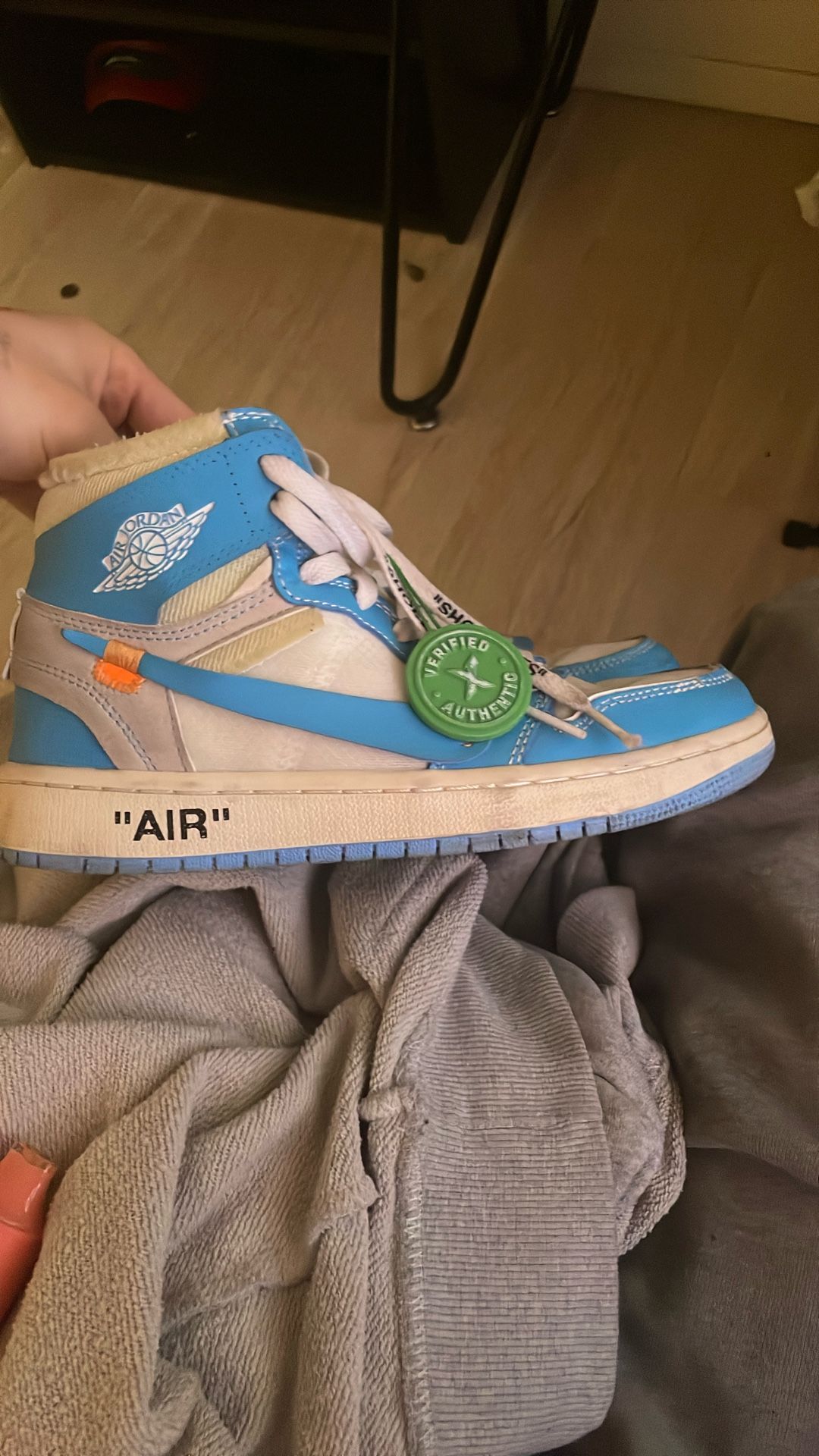 Off White UNC Jordan 1