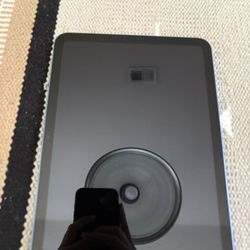 iPad 10th generation Wifi ONLY