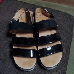 Uggs Platform Sandals