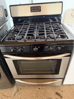 Frigidaire Gas Range Stove