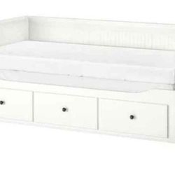 Ikea Trundle Bed
