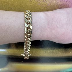 10k CUBAN BRACELET 
