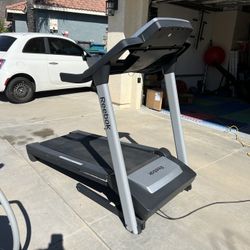 Exercise Equipment,  Moving Out Of State, Sale These Items For Chip..