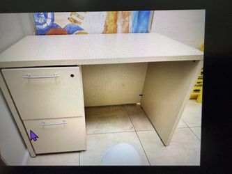 Desk With 2 Drawers