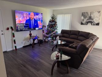85 inch TCL excellent condition