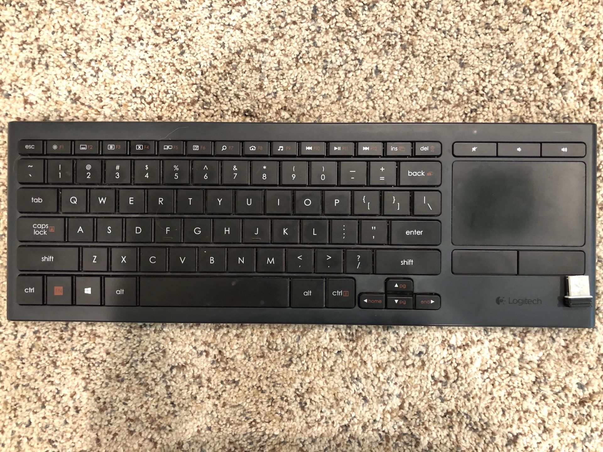 Lake Taupo Sociologi Tid Logitech K830 Illuminated Living Room Wireless Keyboard and Trackpad for  Sale in Port Orchard, WA - OfferUp