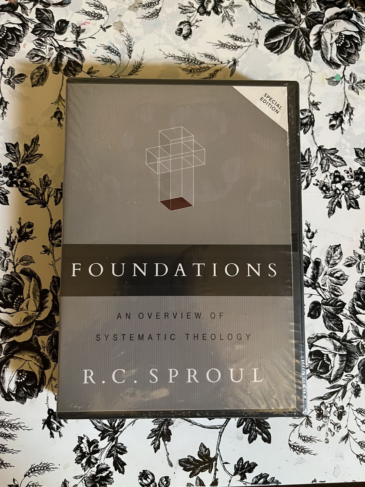 Foundations An Overview of Systematic Theology DVD Set R.C. Sproul New