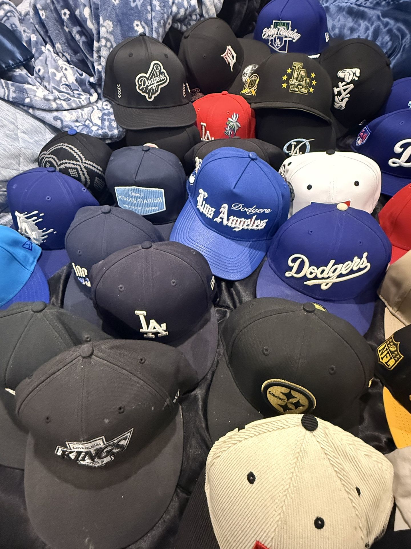 Snap Backs Fitted Hats New Older 