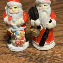 Vintage 1950's Salt and Pepper Shakers Pair Set Santa Claus Japan Christmas