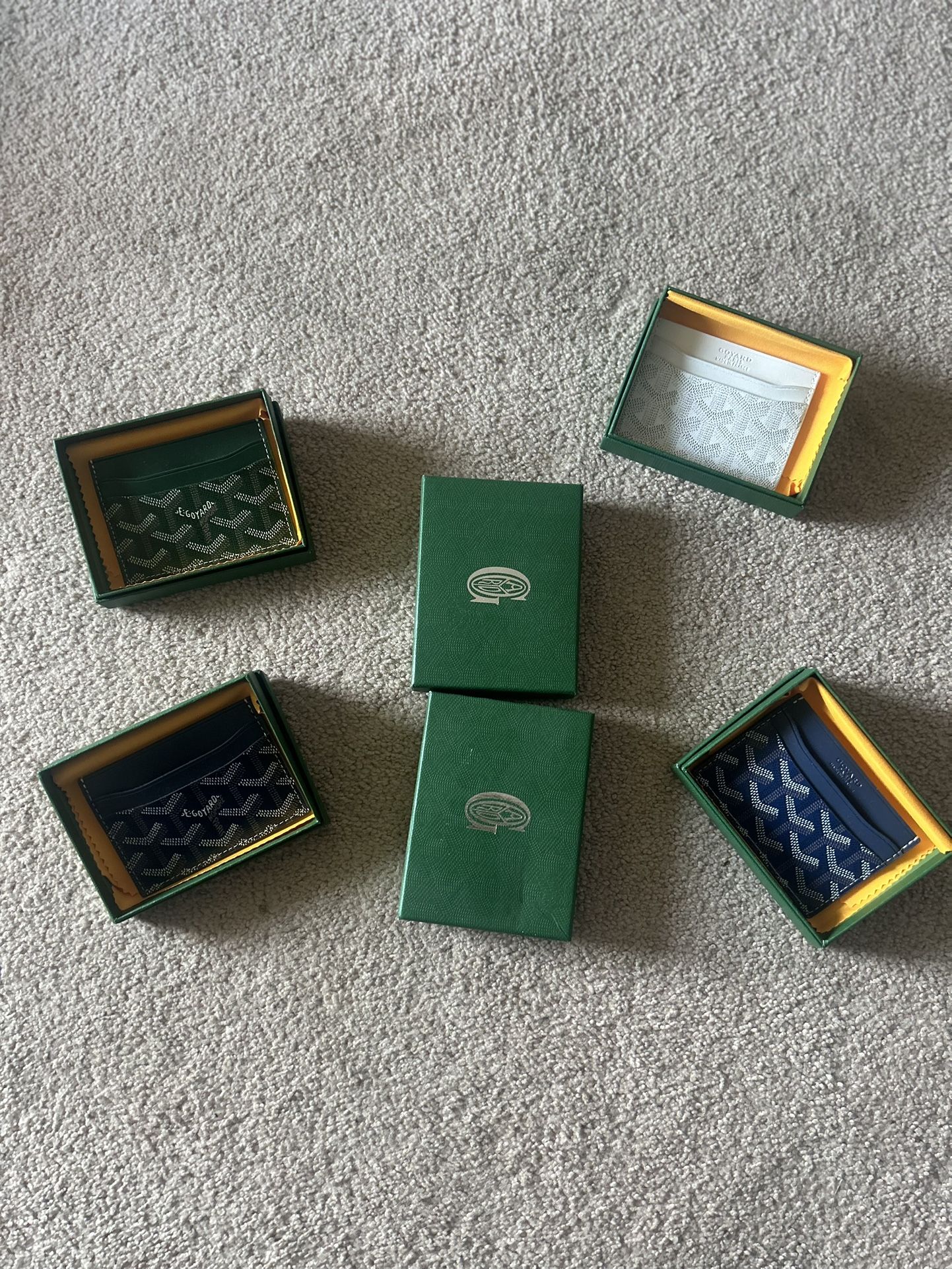 Go yard Card holder