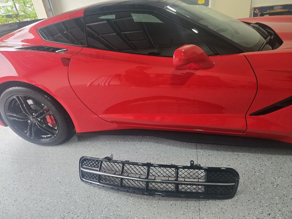 Original Gm Front Grill 2016 Corvette For Sale Exelent Shape $180.00