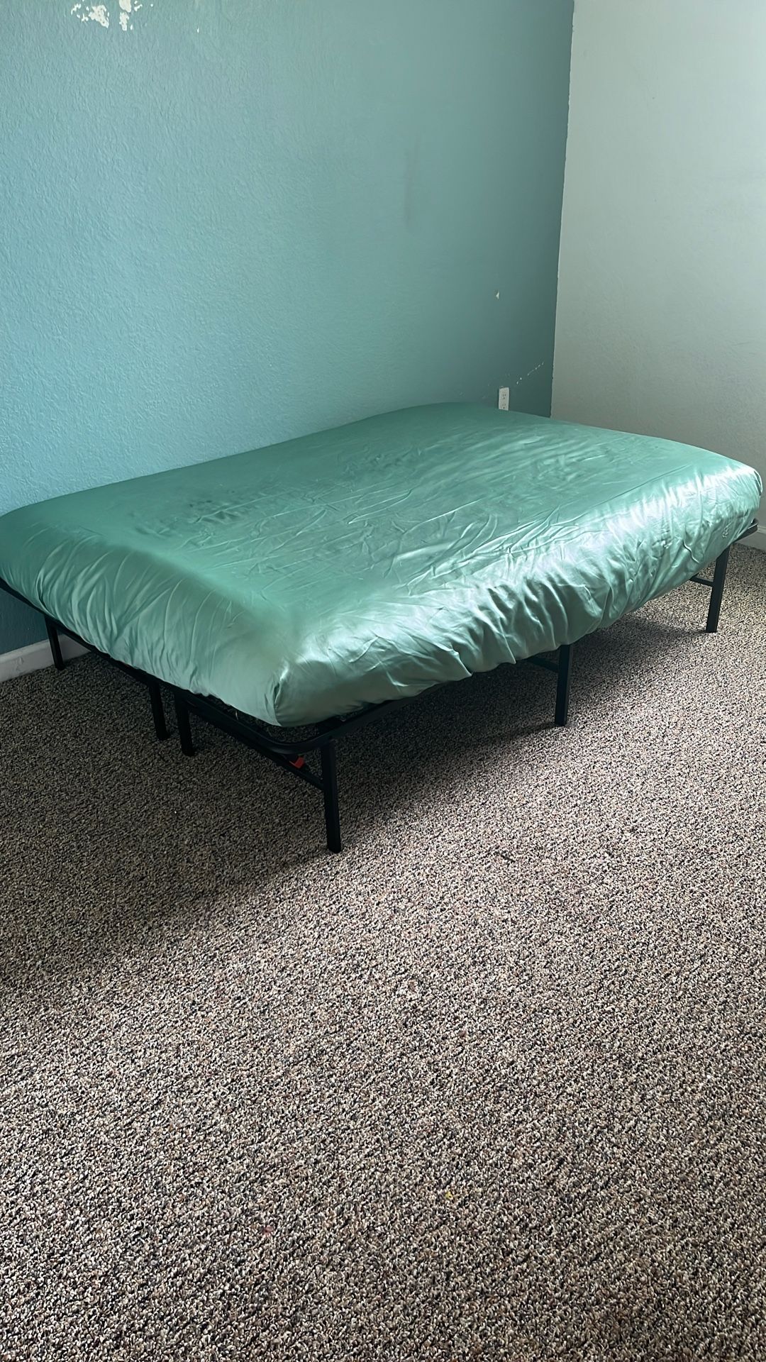 Full Size Bed With Frame