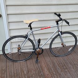 Supreme Fixee Bike 