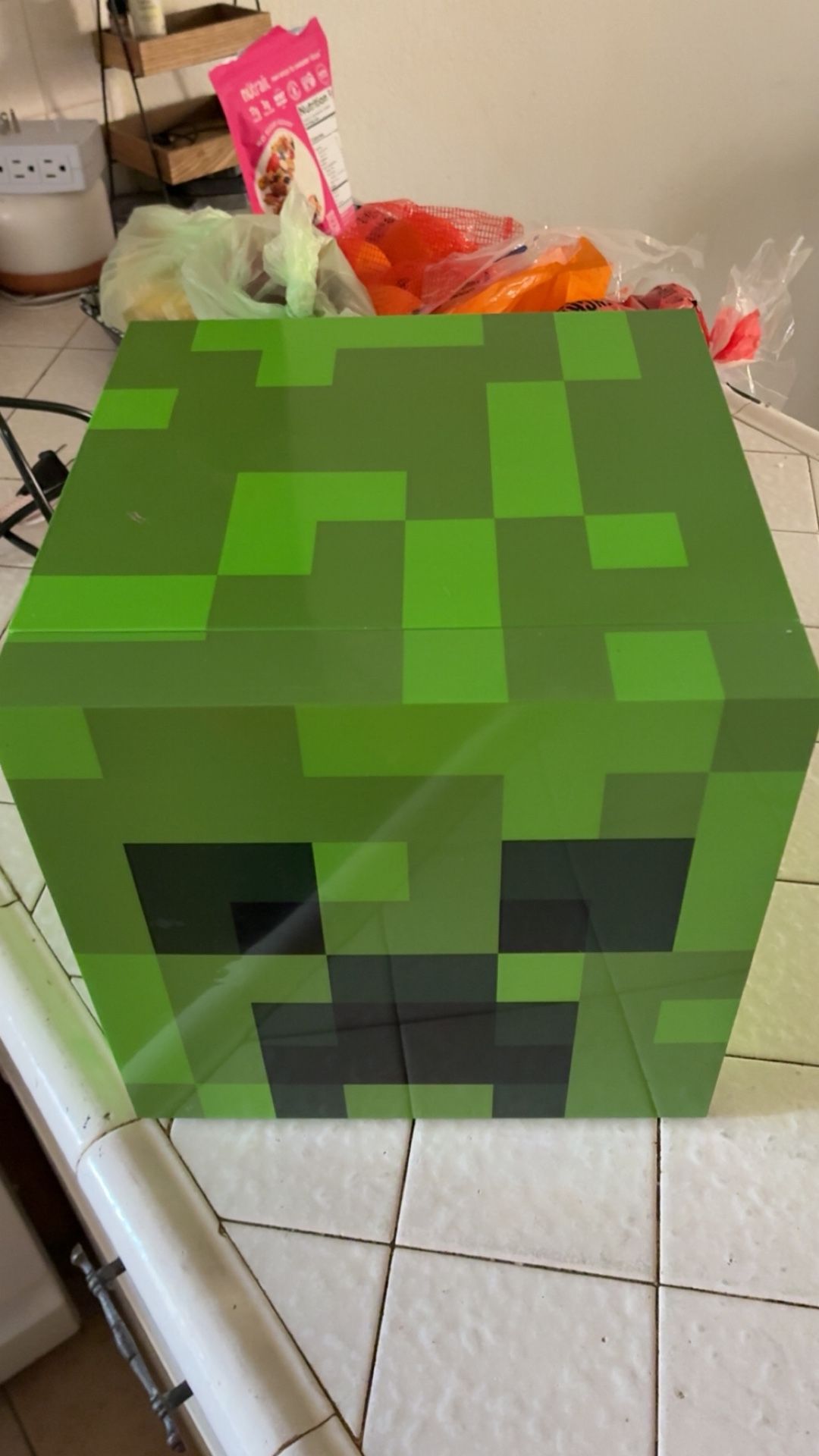 Minecraft Green Creeper 9 Can Mini Fridge 6.7L 1 Door Ambient Lighting 10.4 in H 10 in W 10 in D
