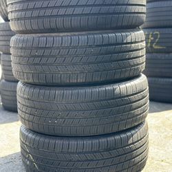 SET OF TIRES 215 55 17 Michelin 85% LIFE