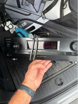 Sony stereo  / am-fm receiver STR-DH100