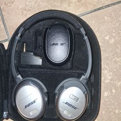 Bose Quiet Comfort 25 Noise Canceling  Headphones