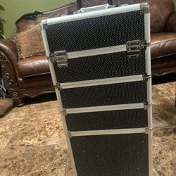 Train Case 